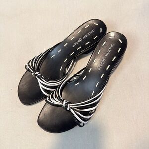 Andrew Geller Black and White Strappy Sandals